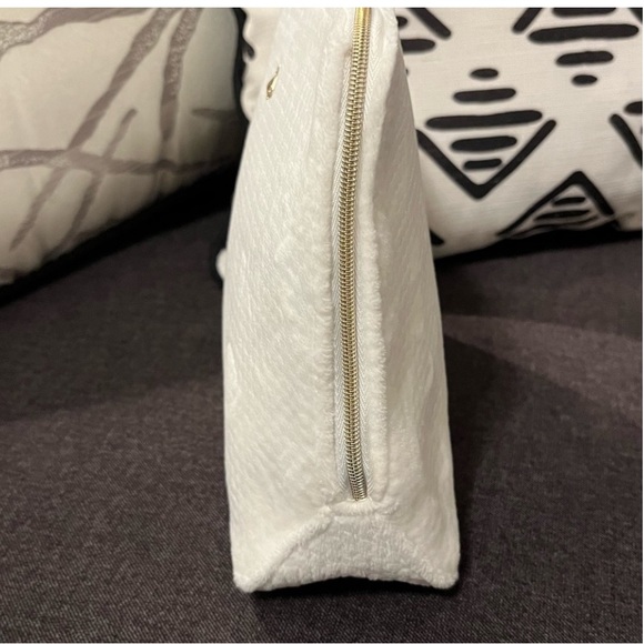 Guerlain Cosmetic Pouch Velour Bag Makeup Case (NWOT) - Picture 8 of 14